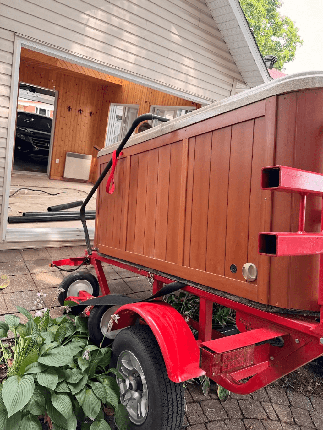 Hot tub transport — real photo 1